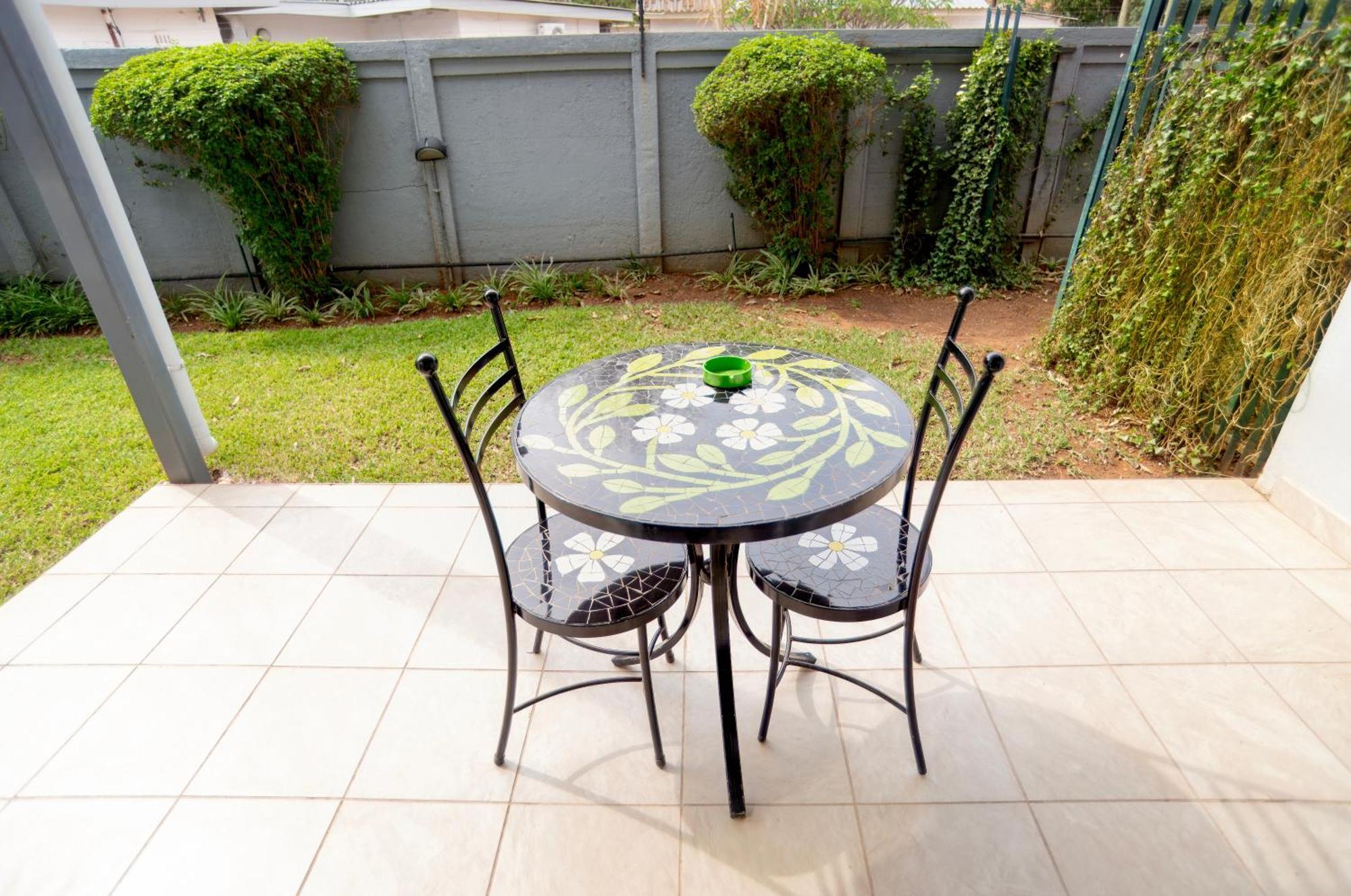 Apartments @ 125 Gaborone Buitenkant foto